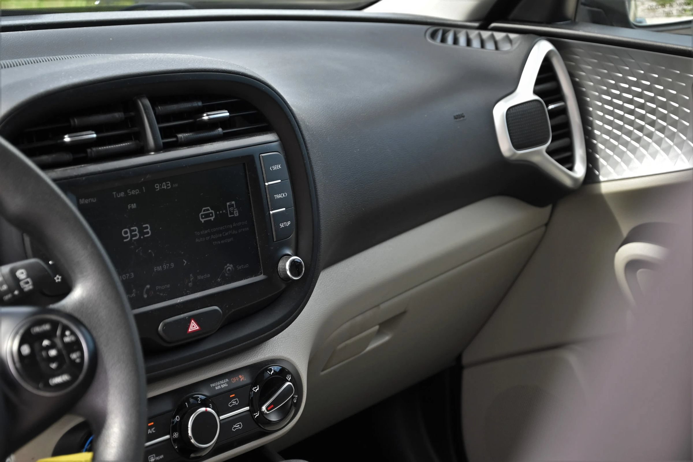 Used 2022 Kia Soul LX w/ Technology Package FWD image 11