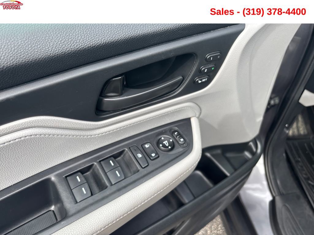 Used 2018 Honda Odyssey EX-L image 12