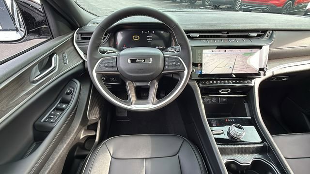New 2026 Jeep Grand Cherokee L Limited w/ Limited Altitude Package AWD/4WD image 8