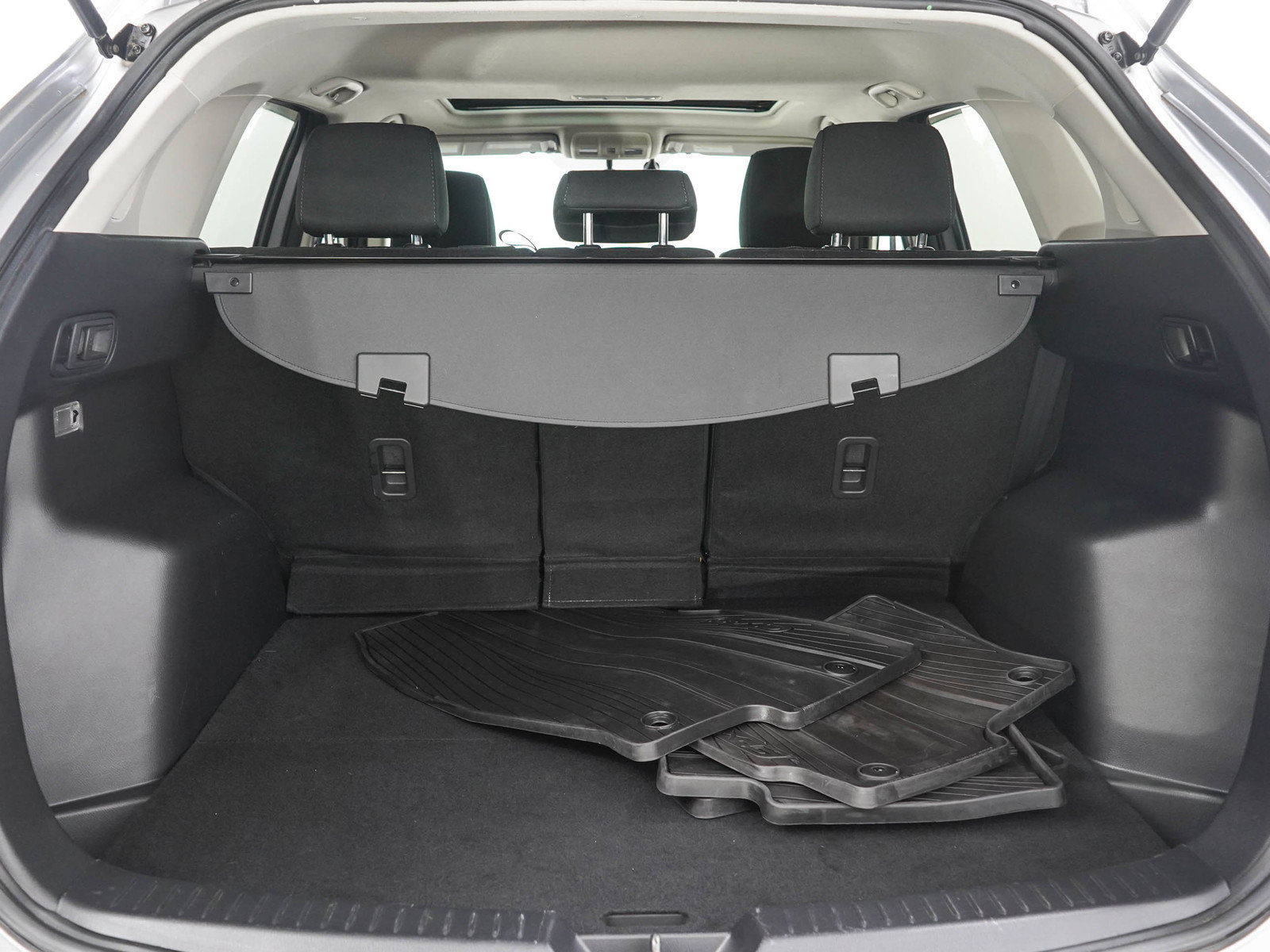 Used 2013 MAZDA CX-5 Touring w/ Touring Tech Pkg AWD/4WD image 9