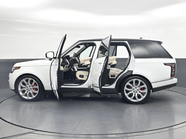 Used 2016 Land Rover Range Rover Supercharged AWD/4WD image 37