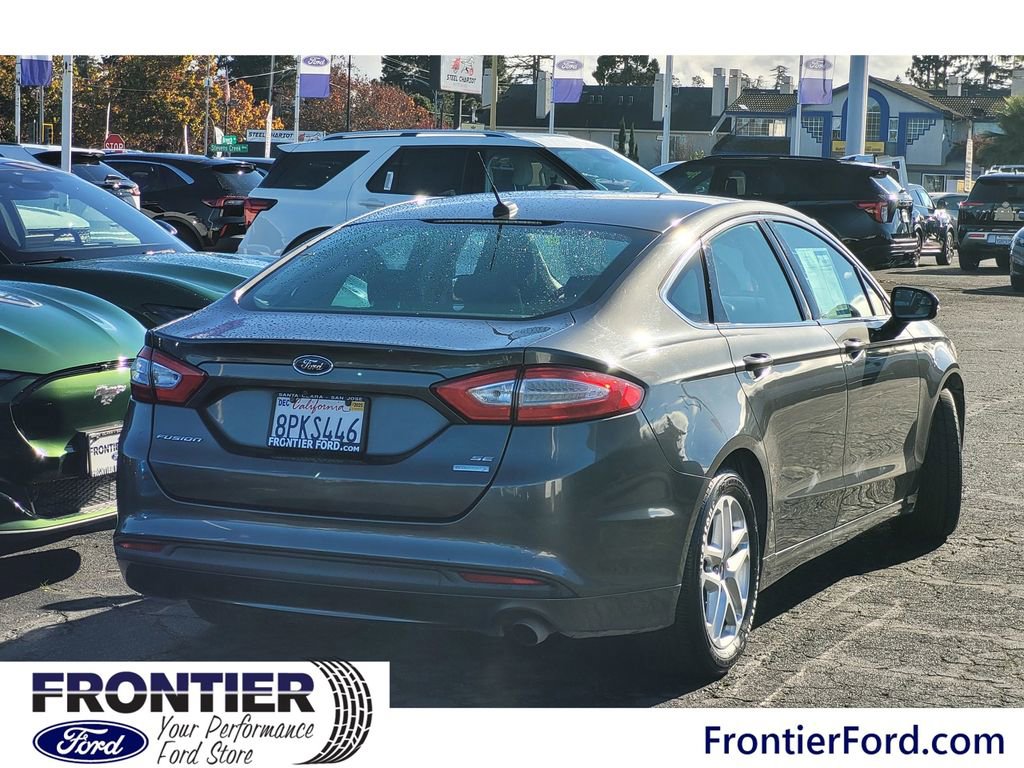Used 2016 Ford Fusion SE w/ Equipment Group 202A image 5