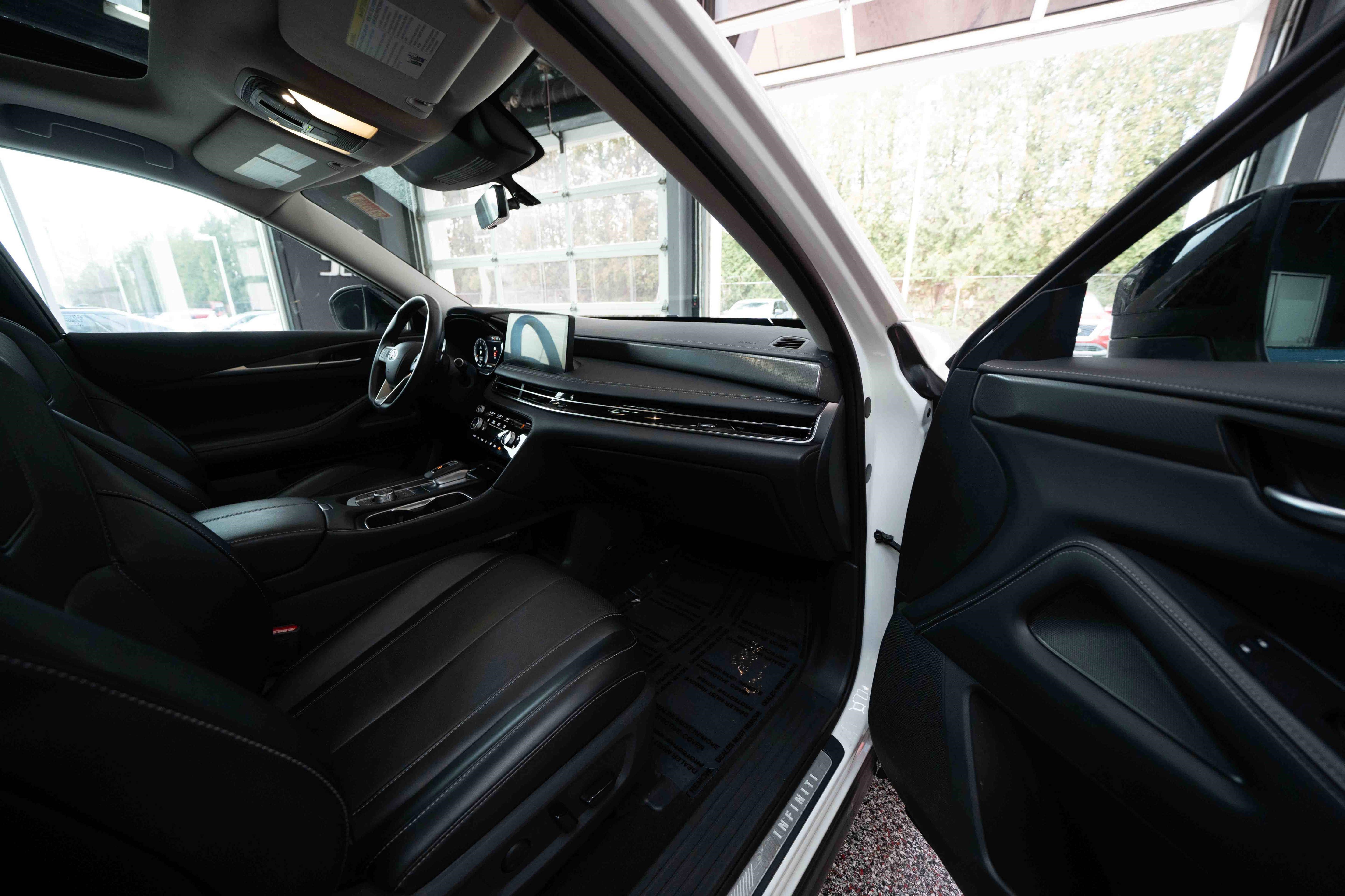 Used 2023 INFINITI QX60 Luxe w/ Cargo Package image 26