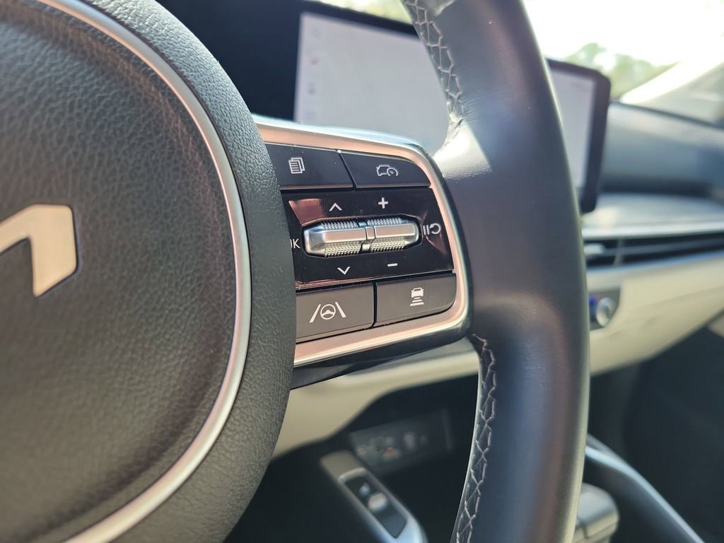 Used 2024 Kia Sorento S w/ Panoramic Sunroof Package image 26