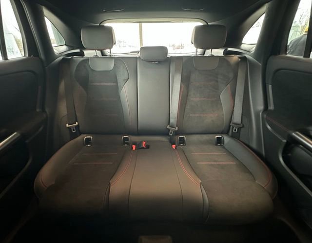 New 2026 Mercedes-Benz GLA 35 AMG 4MATIC image 16