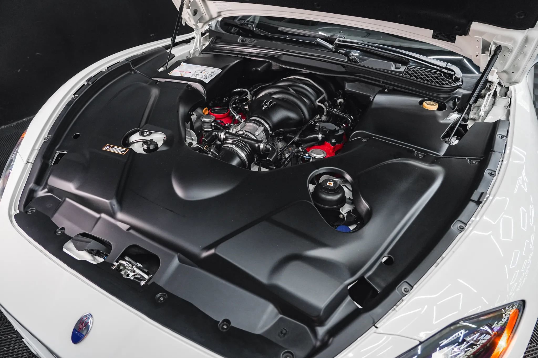 Used 2015 Maserati GranTurismo Sport image 62