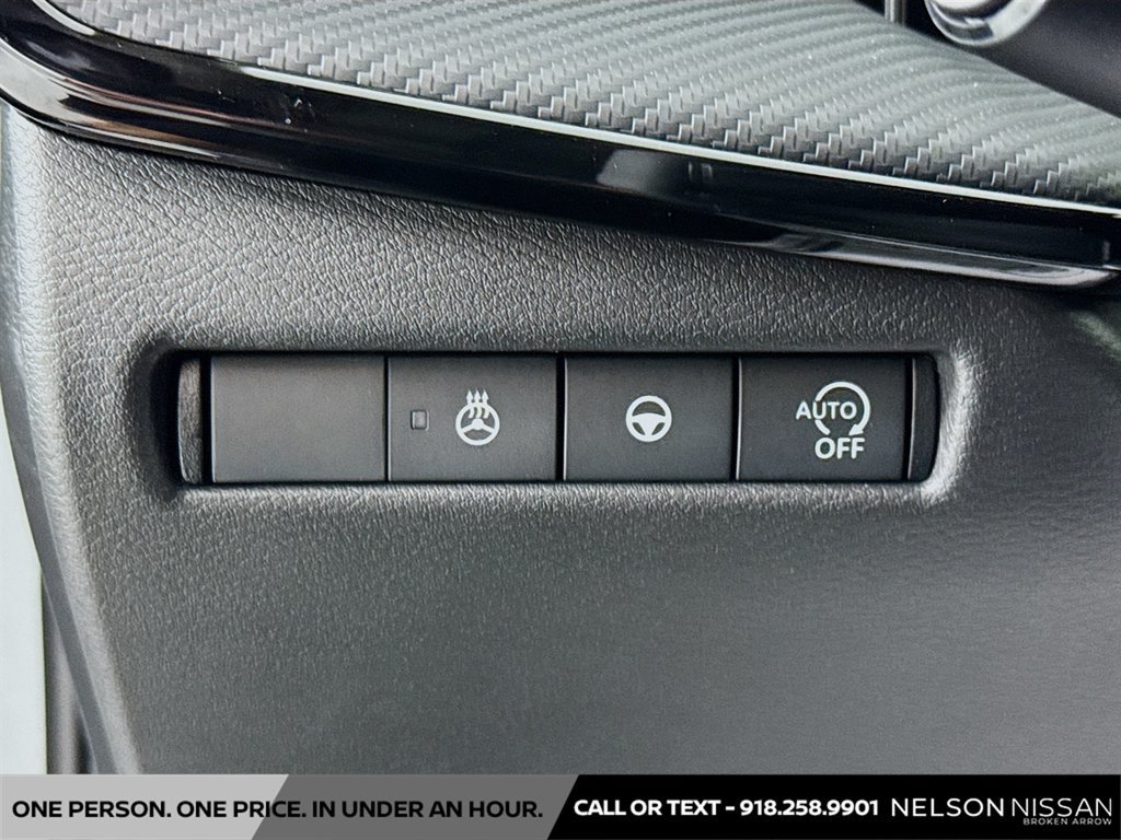 New 2026 Nissan Kicks SR w/ SR Premium Package FWD image 10