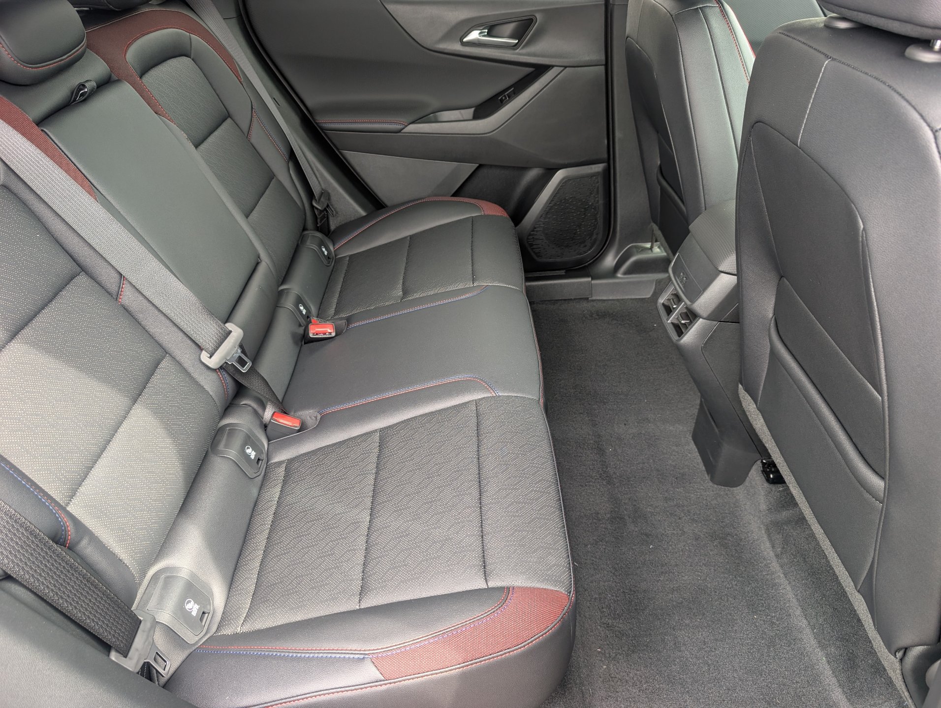 New 2027 Chevrolet Equinox RS FWD image 13