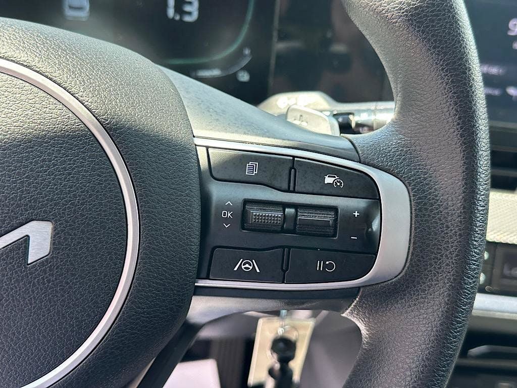Used 2023 Kia Sportage LX AWD/4WD image 21