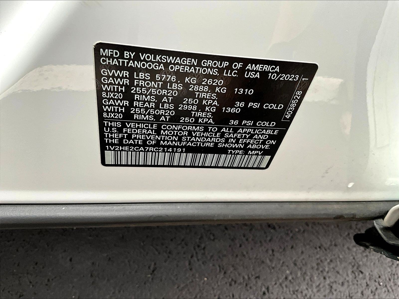 Used 2024 Volkswagen Atlas Cross Sport SE AWD/4WD image 4