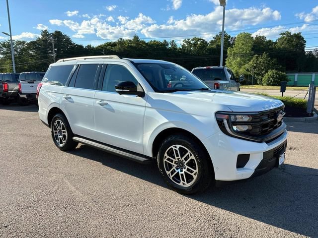 Used 2025 Ford Expedition Active AWD/4WD image 1