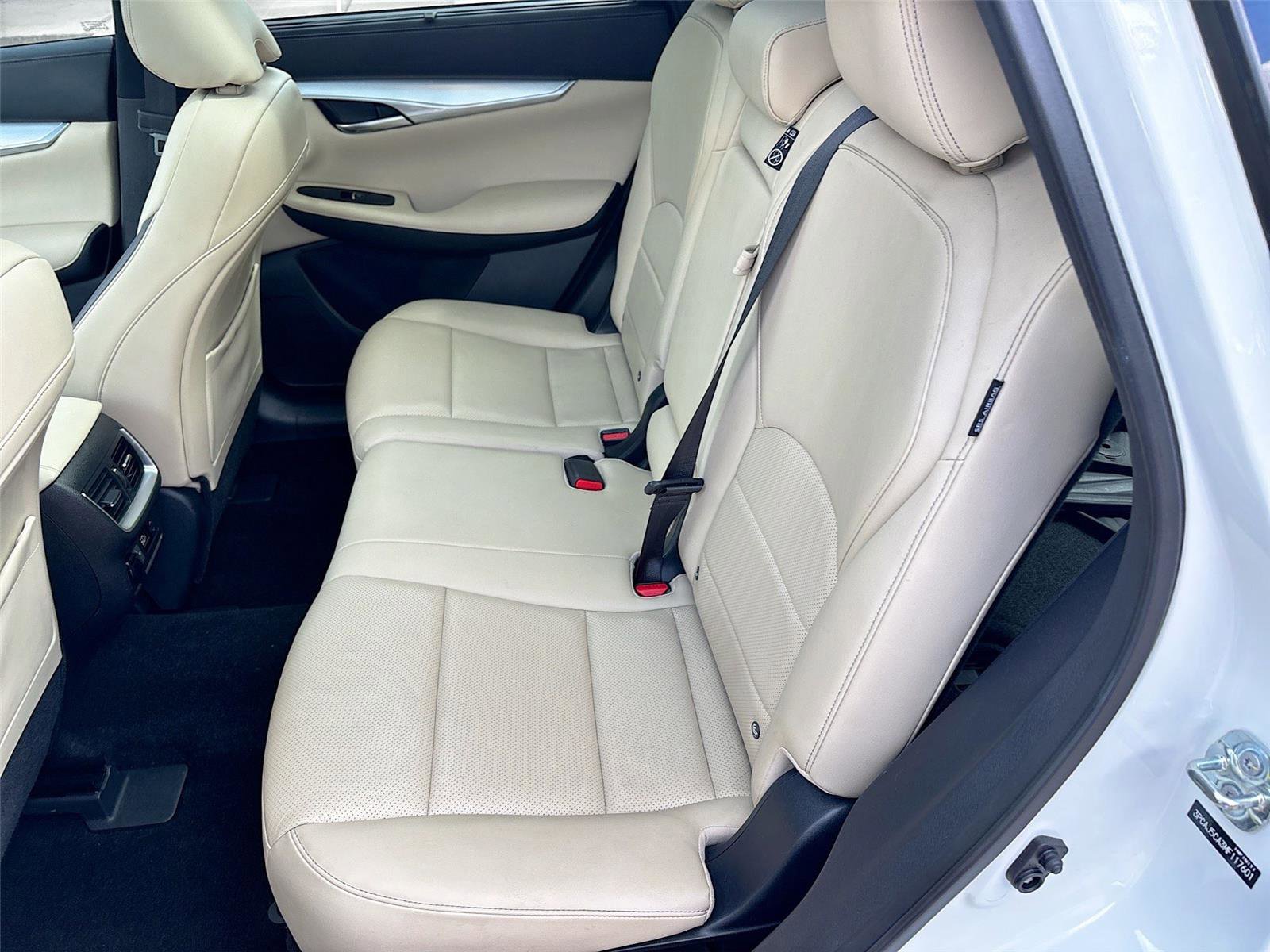 Used 2021 INFINITI QX50 Sensory image 26