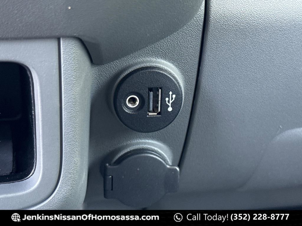 Used 2017 Nissan Frontier SV RWD image 31