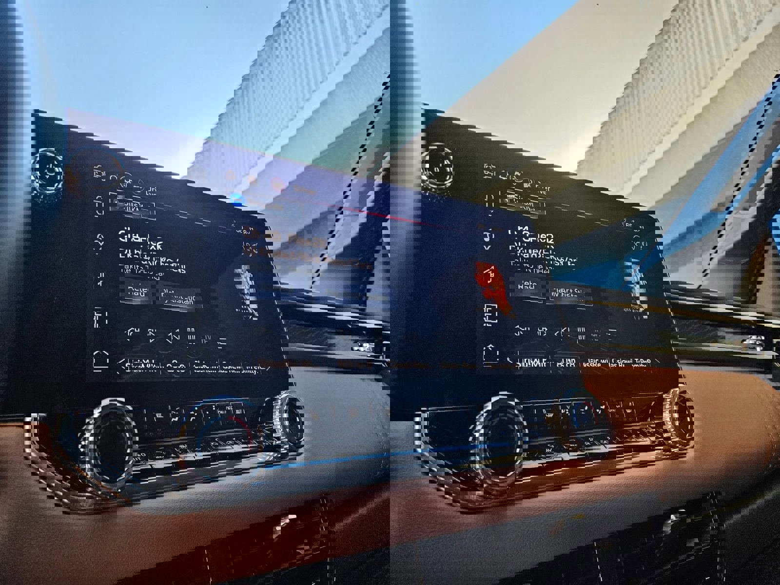 Used 2024 GMC Canyon AT4 w/ Technology Package image 18