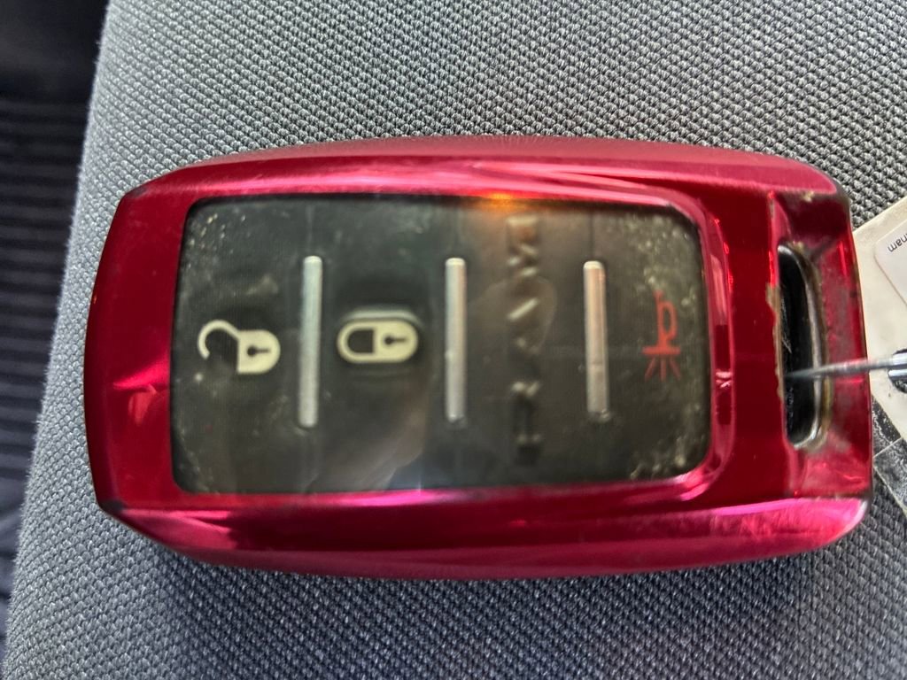 Used 2023 RAM 1500 Big Horn image 28