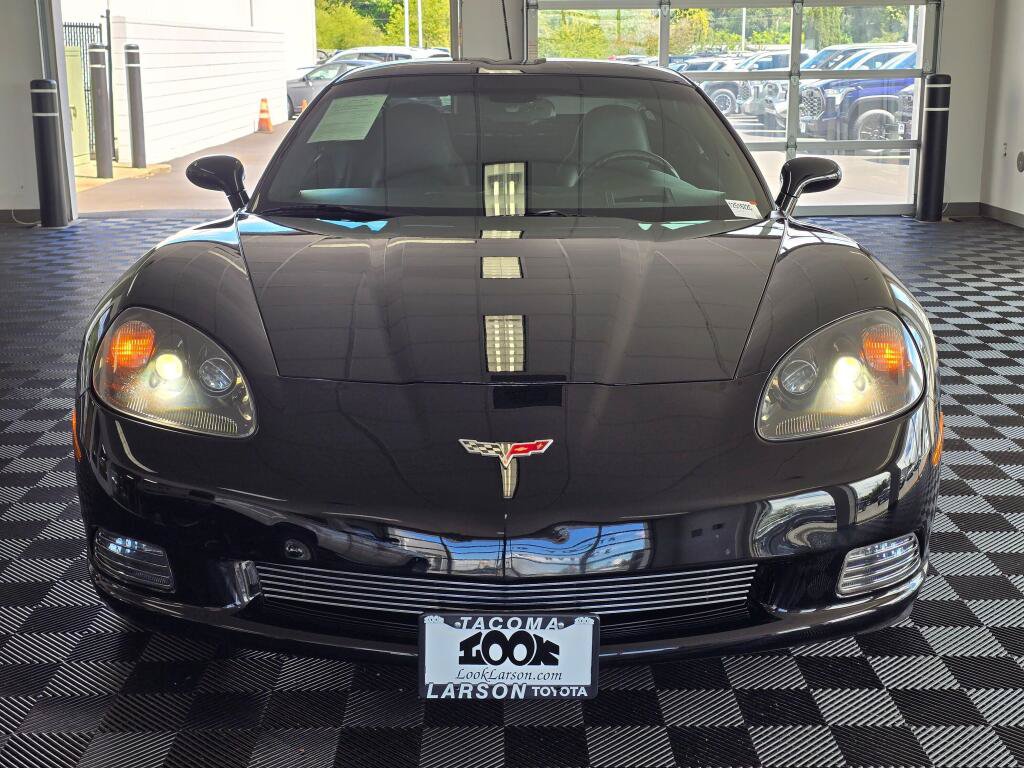 Used 2006 Chevrolet Corvette Coupe w/ Preferred Equipment Group RWD image 8