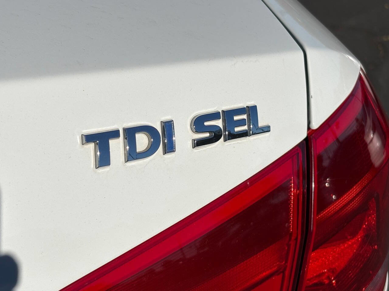 Used 2013 Volkswagen Passat TDI SEL Premium image 15