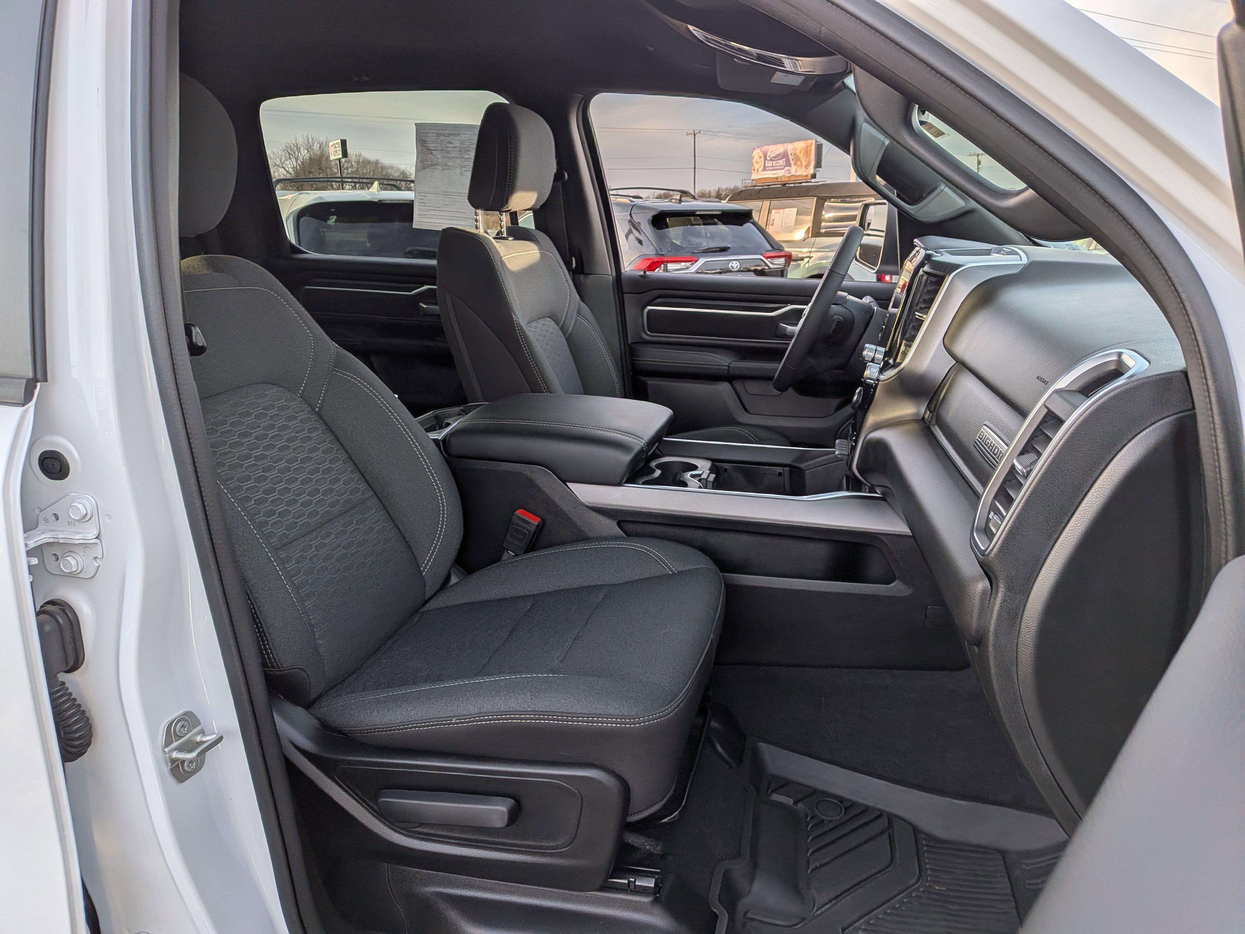 Used 2025 RAM 1500 Big Horn image 25