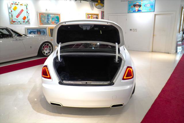 Used 2015 Rolls-Royce Wraith image 29