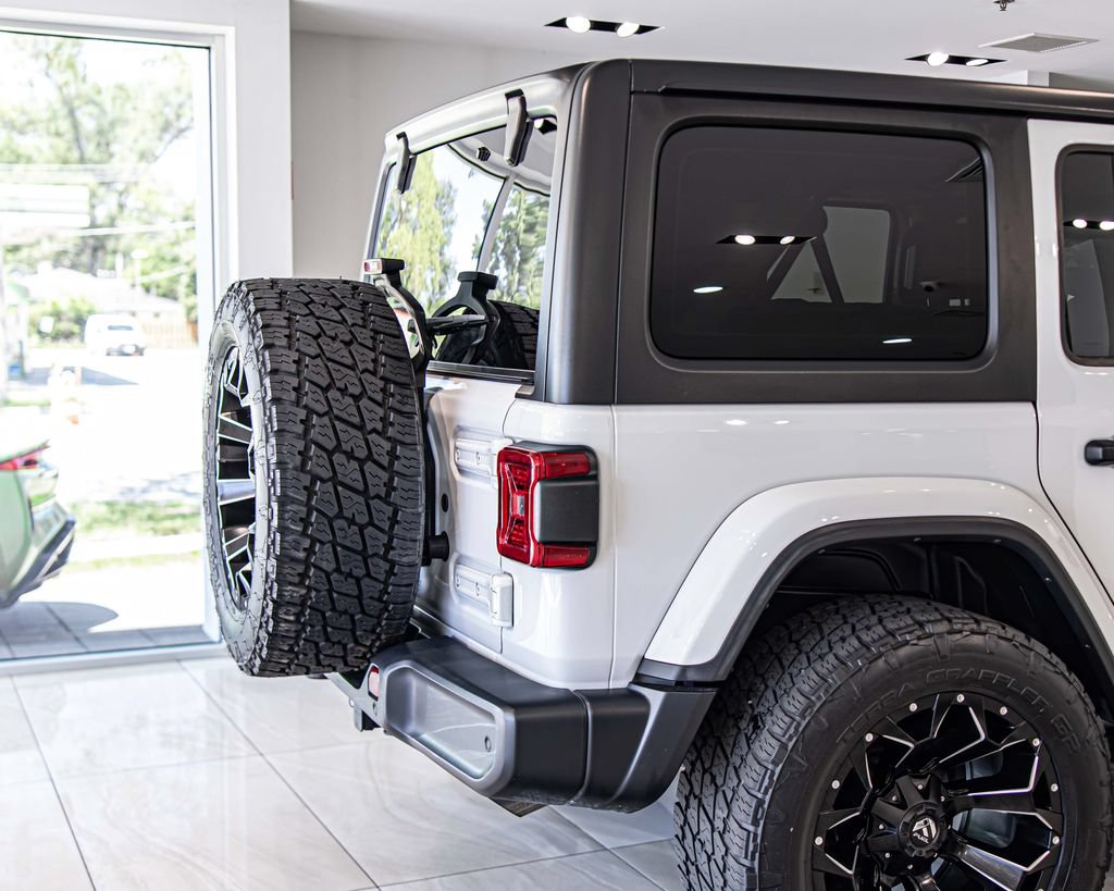 Used 2021 Jeep Wrangler Unlimited Sahara w/ Safety Group AWD/4WD image 12