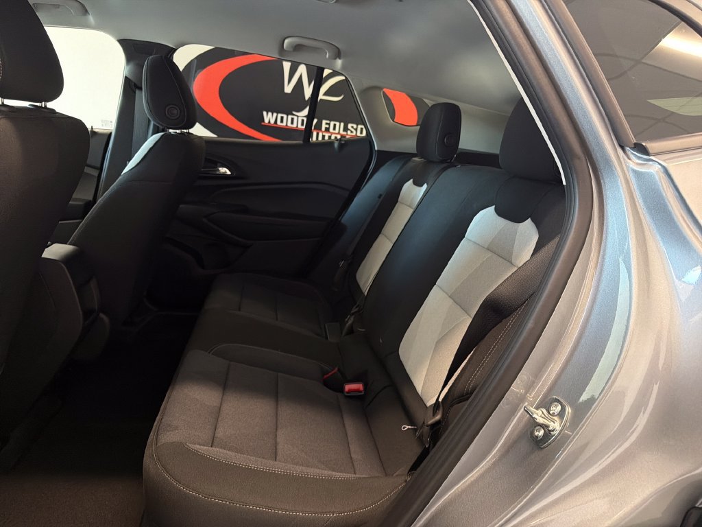 New 2026 Chevrolet Trax LS w/ LS Convenience Package FWD image 9