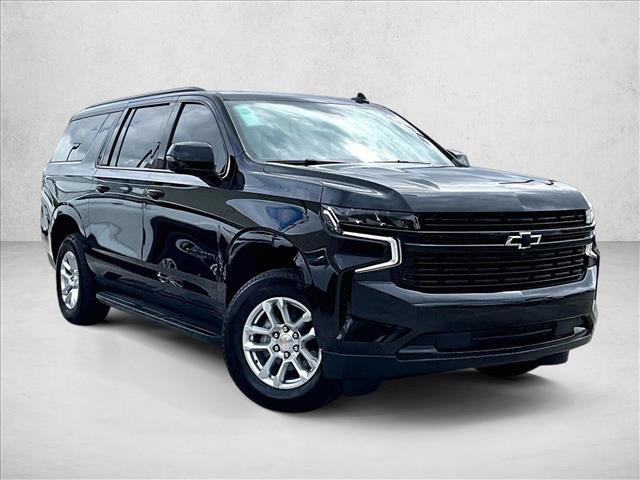 Used 2024 Chevrolet Suburban RST w/ Luxury Package RWD image 11