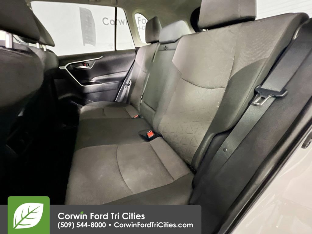 Used 2023 Toyota RAV4 XLE image 27