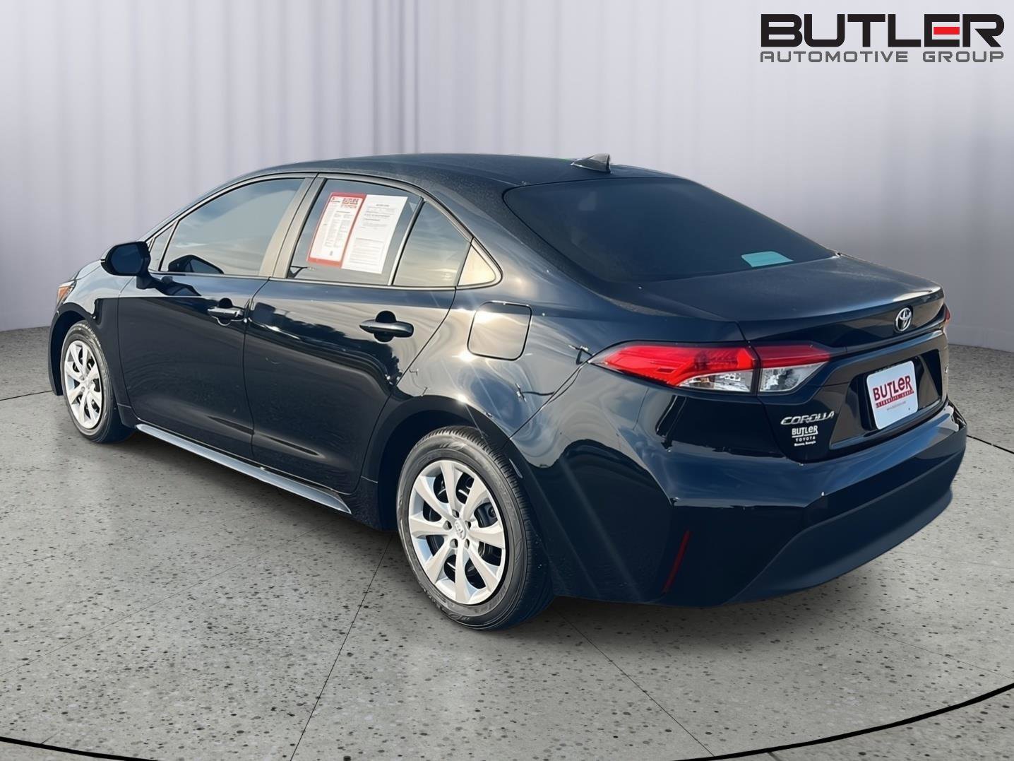 Certified 2025 Toyota Corolla LE w/ Convenience Package FWD image 4