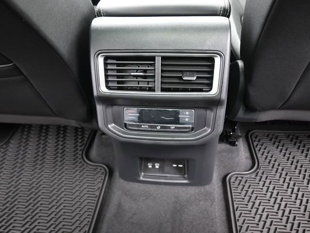 New 2026 Volkswagen Atlas SE image 25