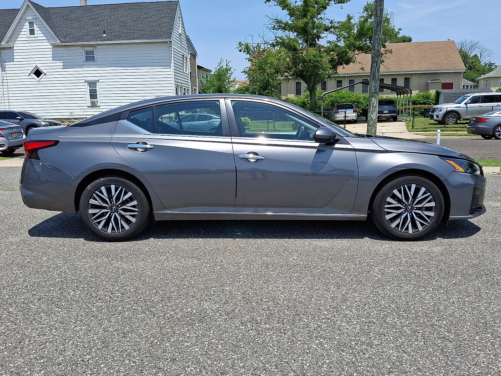 Certified 2023 Nissan Altima 2.5 SV FWD image 7