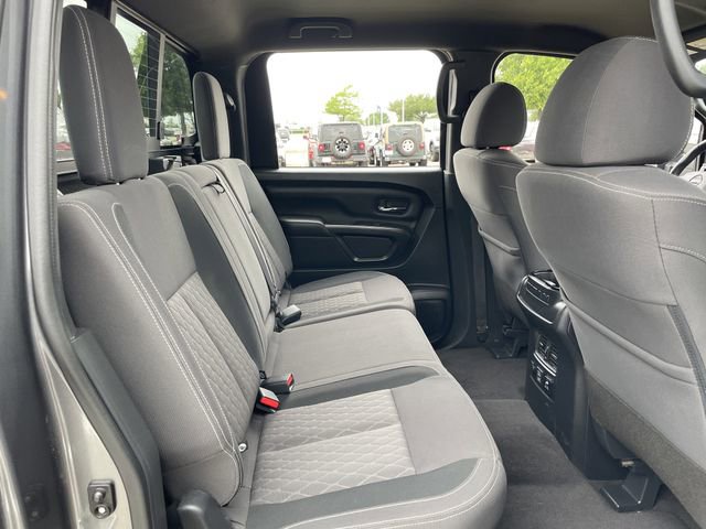 Used 2023 Nissan Titan SV w/ SV Convenience Package RWD image 26