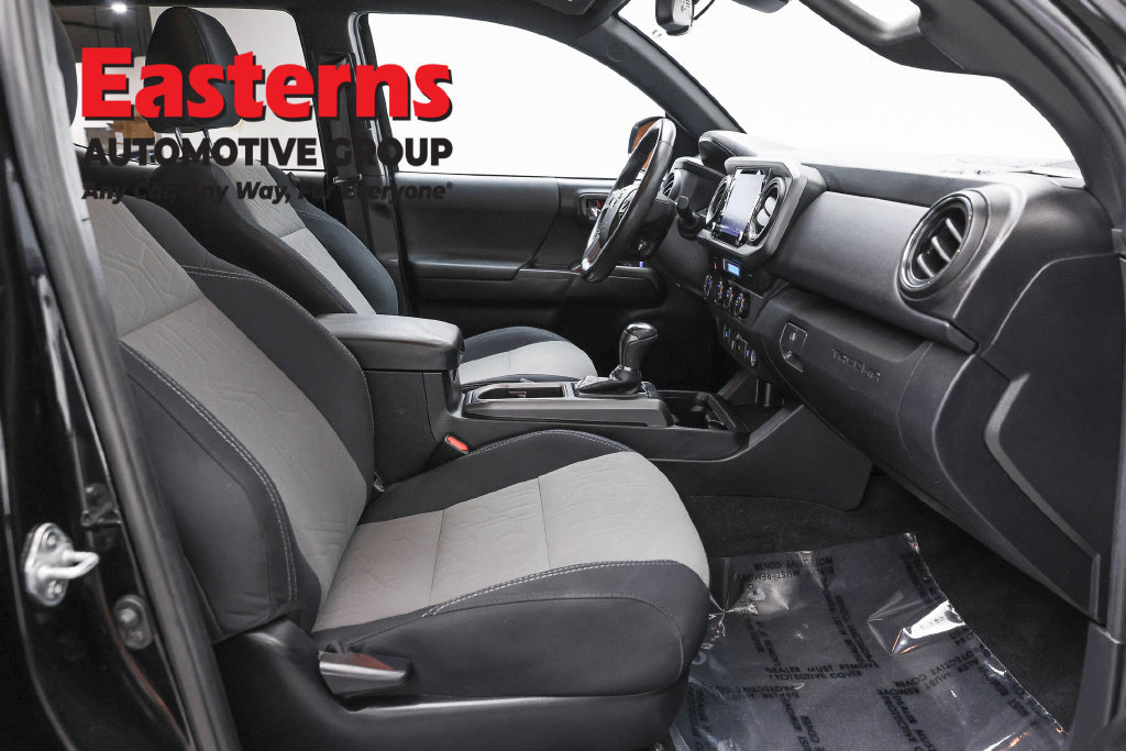 Used 2021 Toyota Tacoma TRD Off-Road AWD/4WD image 26