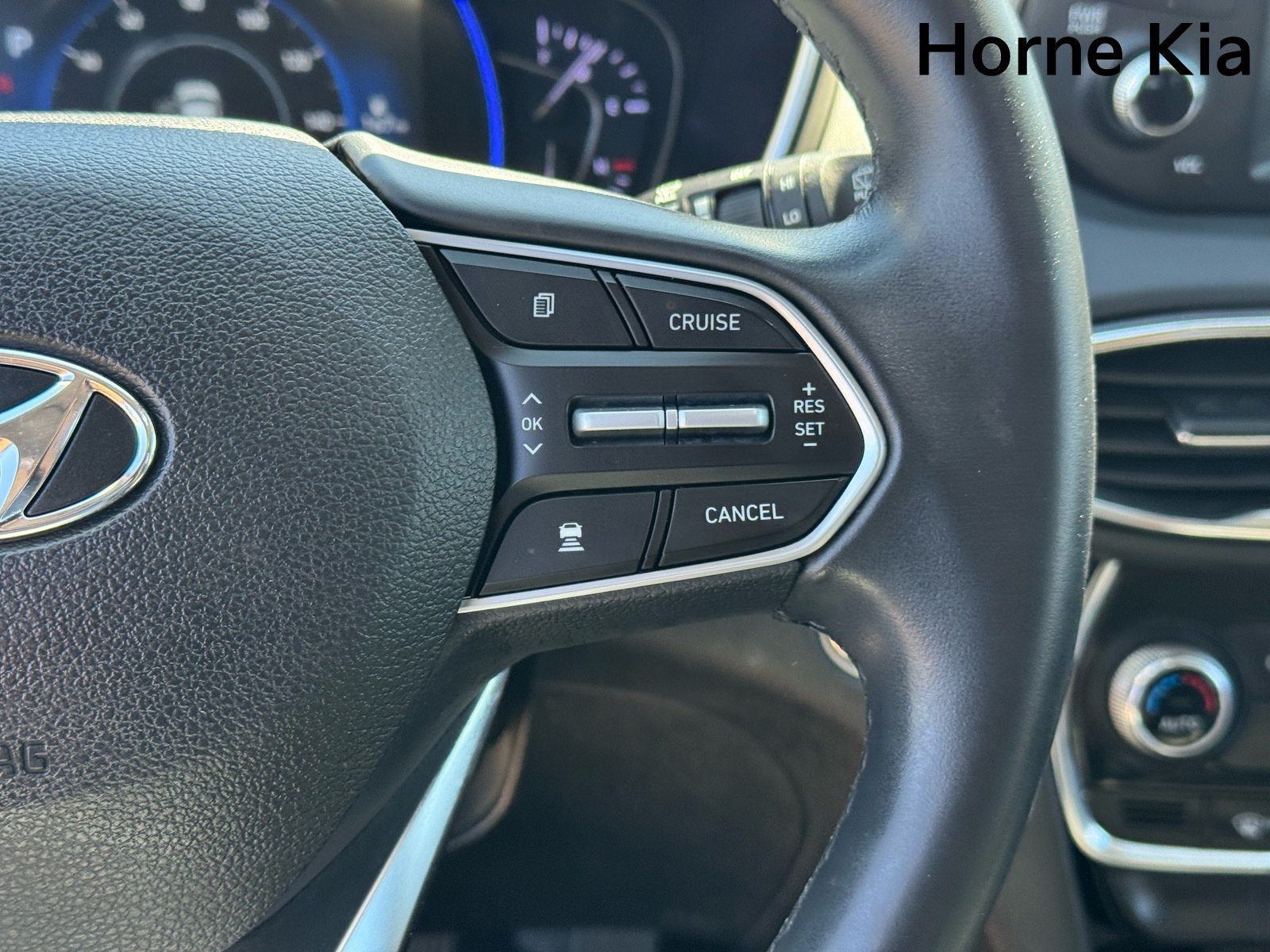 Used 2019 Hyundai Santa Fe Limited FWD image 18