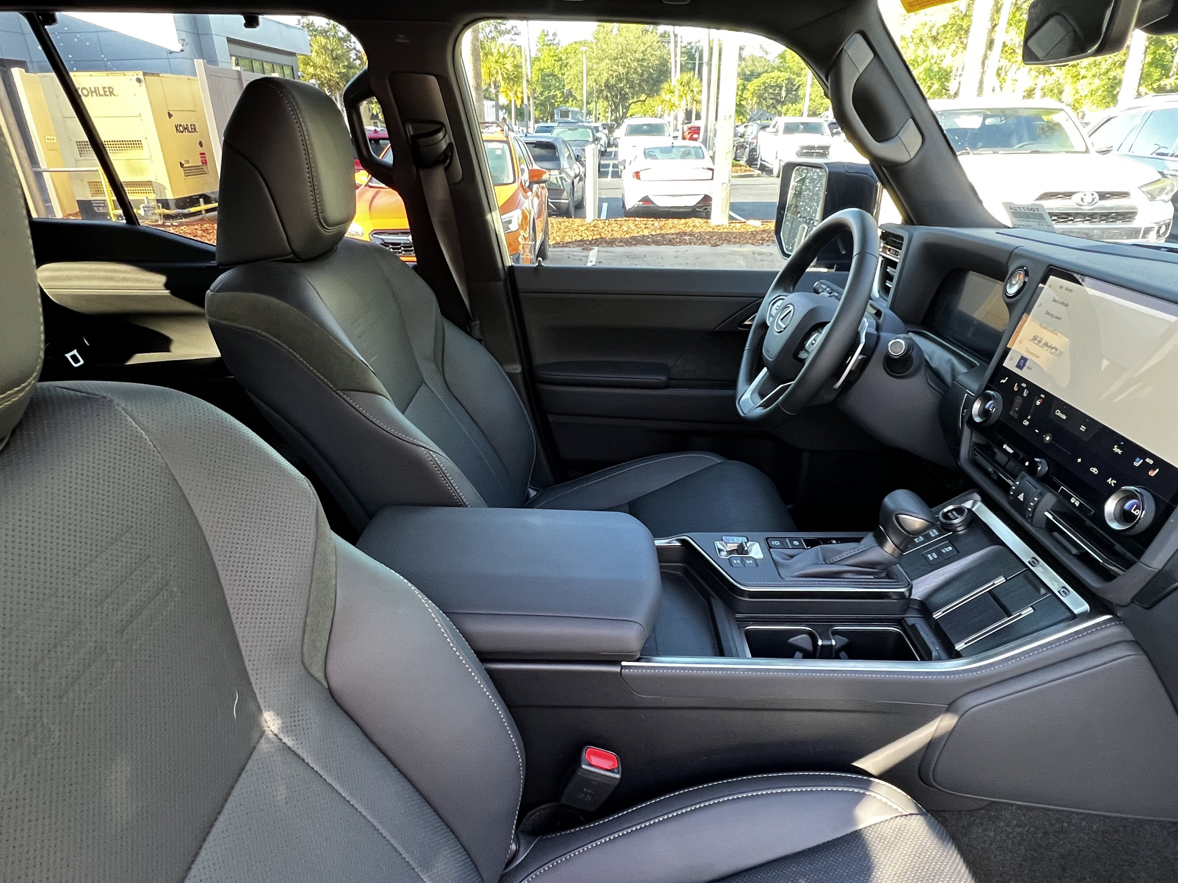 Certified 2026 Lexus GX 550 AWD/4WD image 49