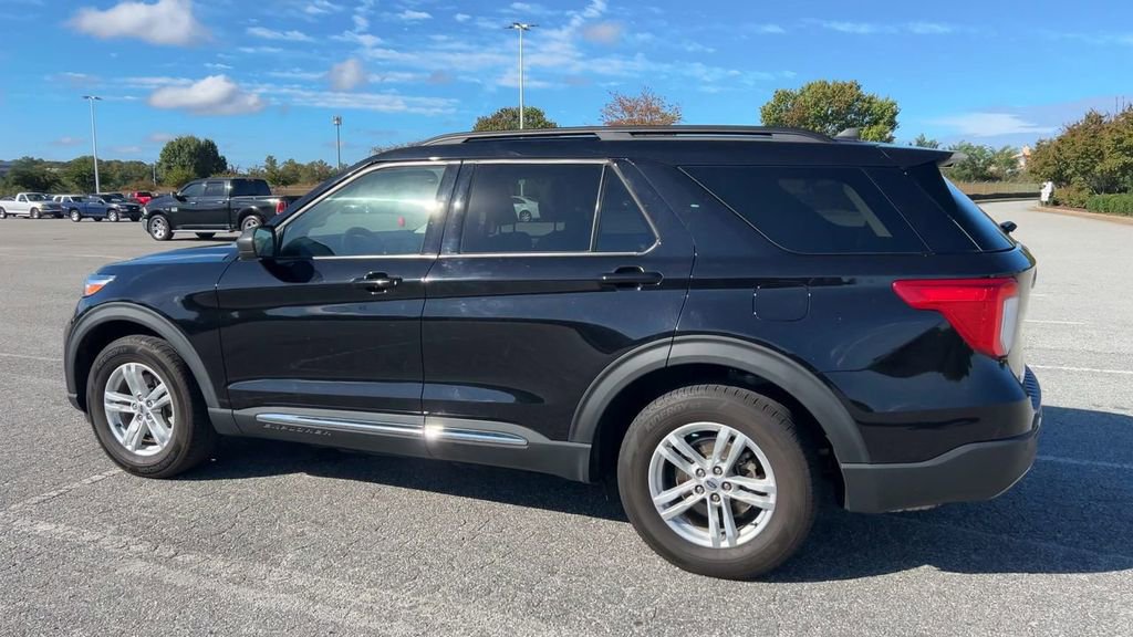 Used 2022 Ford Explorer XLT w/ Equipment Group 202A image 39