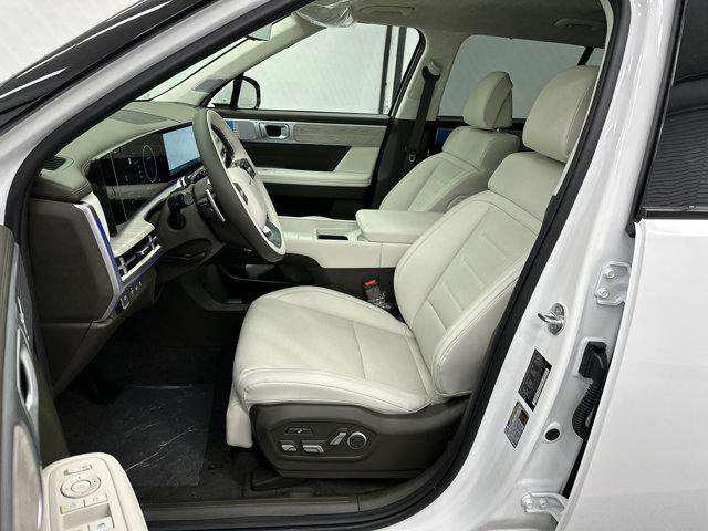 New 2025 Hyundai Santa Fe Calligraphy FWD image 9
