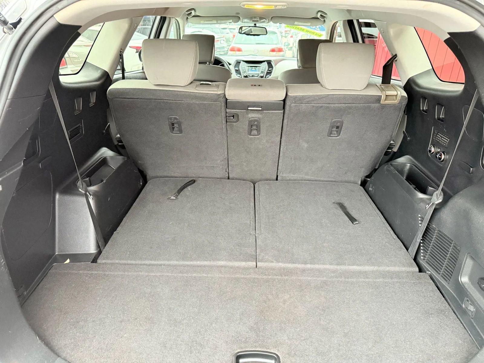 Used 2016 Hyundai Santa Fe SE FWD image 6
