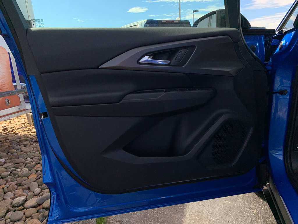 New 2026 Chevrolet Equinox EV LT image 16