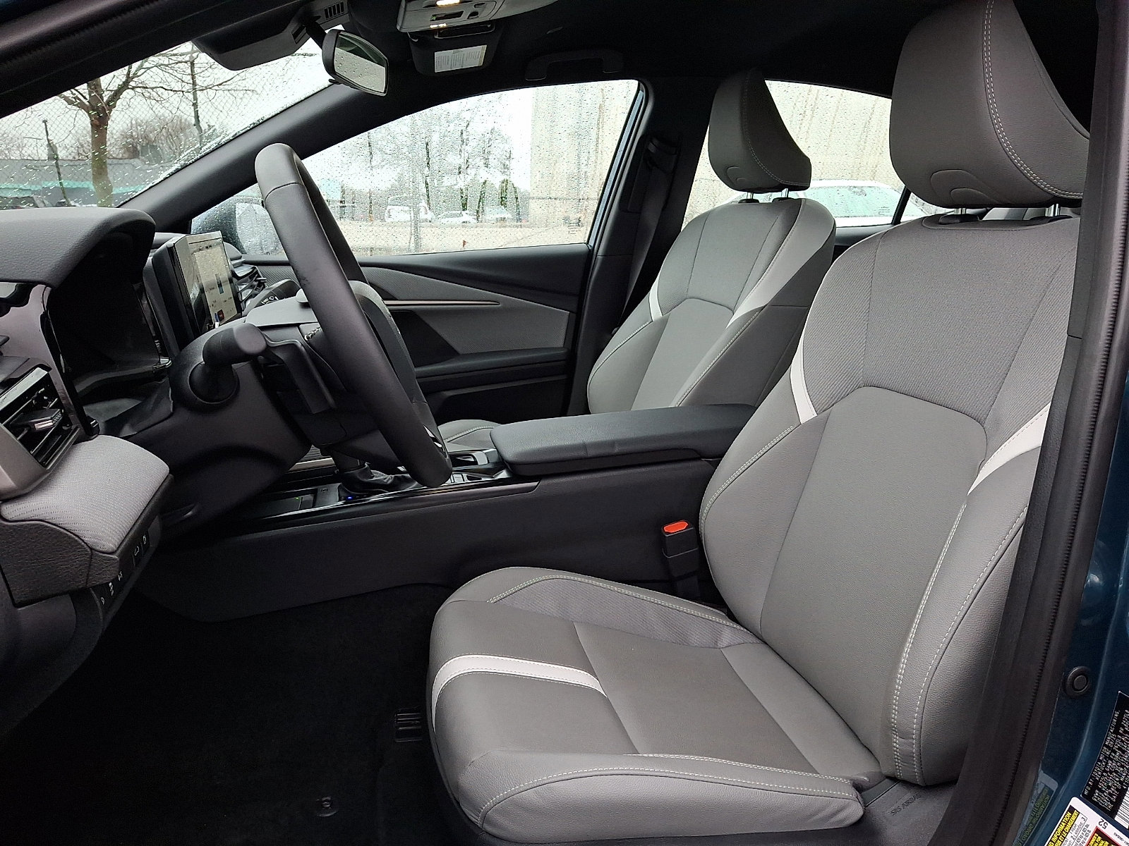 Used 2026 Toyota Camry SE FWD image 13