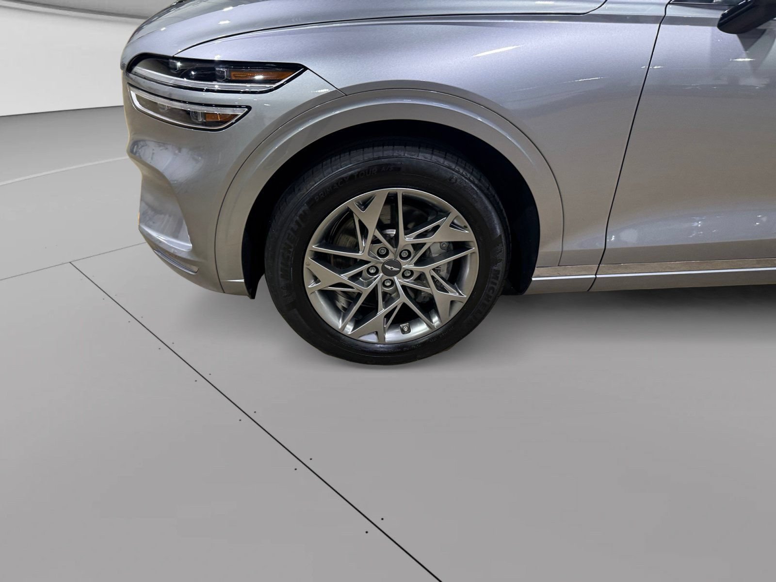 Used 2024 Genesis GV70 2.5T AWD/4WD image 3