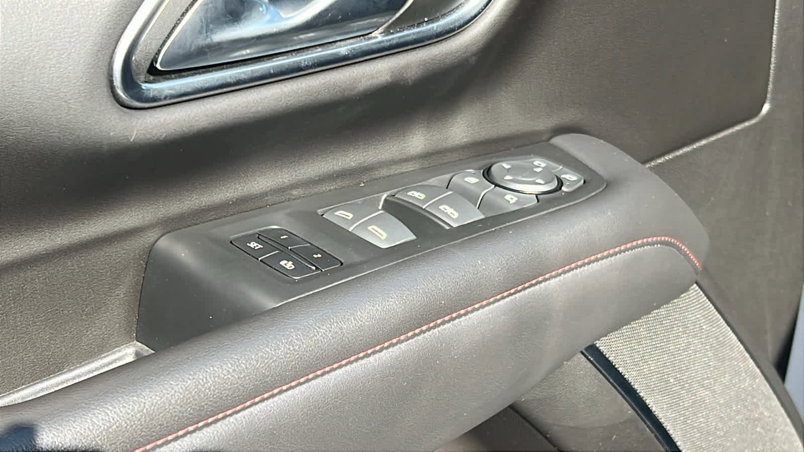 Certified 2022 Chevrolet Tahoe RST w/ Sport Performance Package image 22