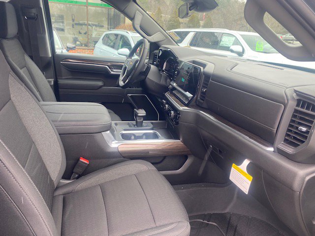 New 2026 Chevrolet Silverado 1500 LT w/ Safety Package AWD/4WD image 11