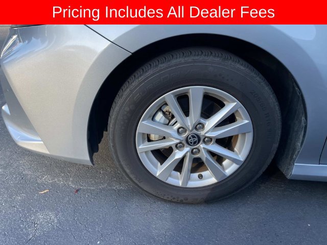 Used 2025 Toyota Camry LE FWD image 2