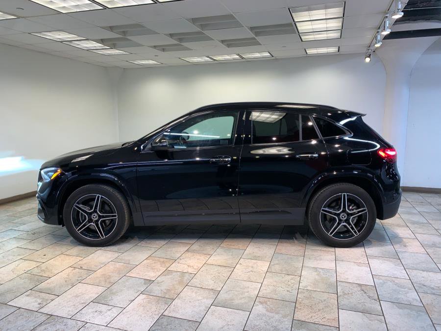 Used 2025 Mercedes-Benz GLA 250 4MATIC image 5
