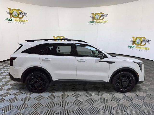 Used 2025 Kia Sorento SX AWD/4WD image 11