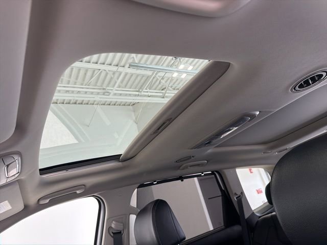 Used 2023 Kia Telluride SX image 19