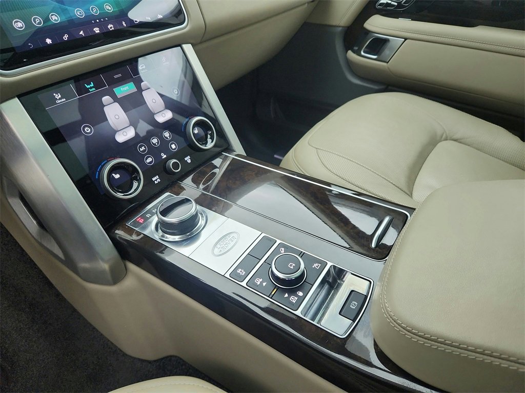 Used 2018 Land Rover Range Rover Supercharged image 16