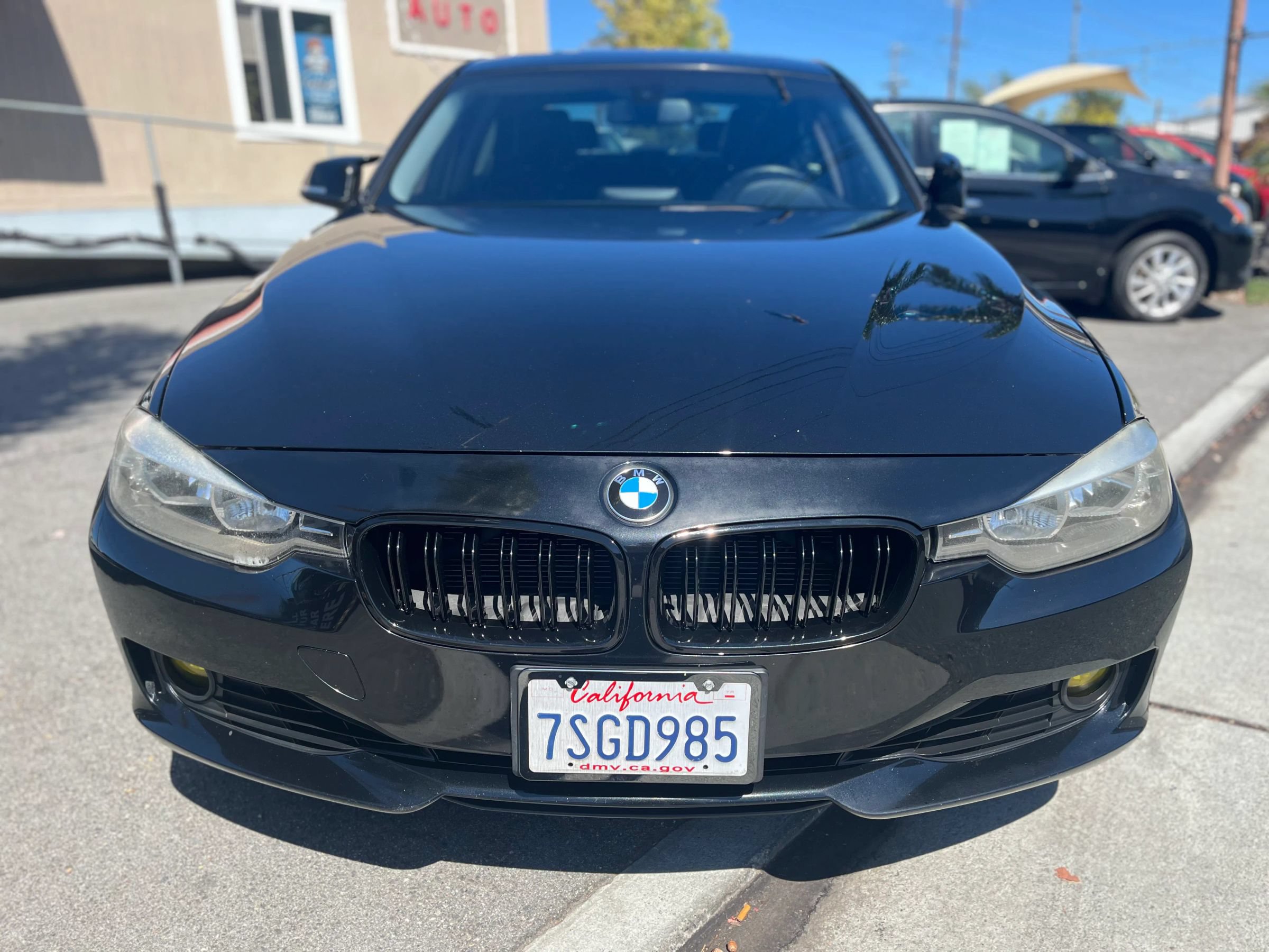 Used 2012 BMW 328i Sedan RWD image 2