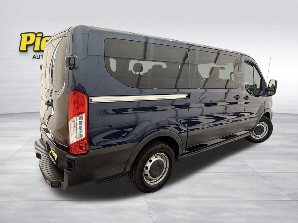 Used 2015 Ford Transit 150 XL image 5