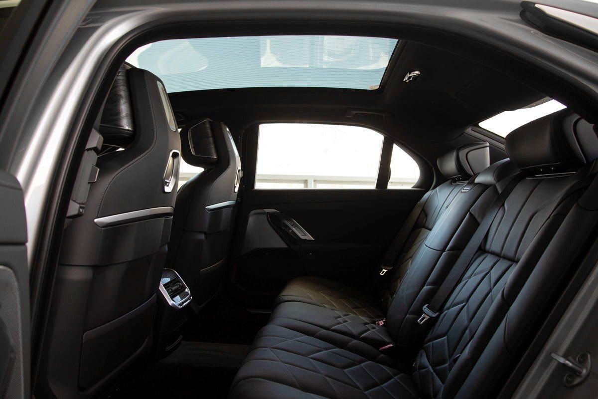 New 2025 BMW i7 xDrive60 image 22